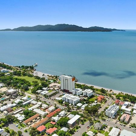 Aquarius On The Beach Aparthotel Townsville Eksteriør bilde